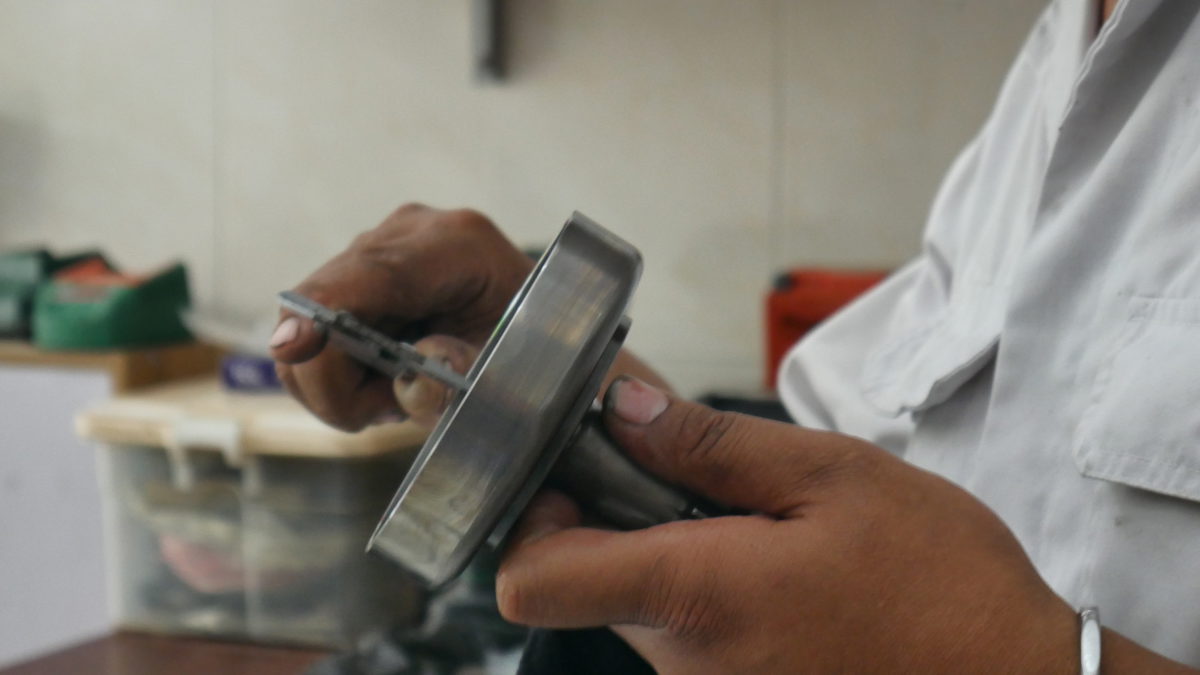 Chỉnh sửa bộ ly hợp và vệ sinh xe gắn máy Wave Fi RSX 110cc phiên bản 2015