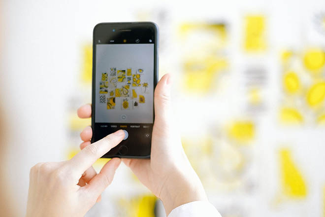 Điều chỉnh ánh sáng là mẹo hay bạn cần áp dụng đầu tiên. Ảnh Internet