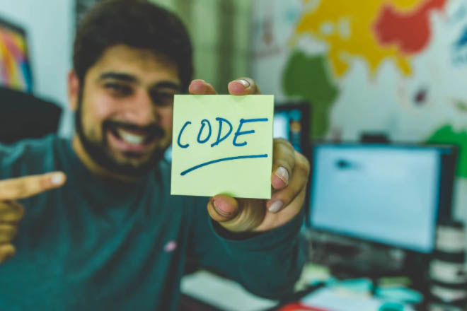 Web developer cần tích lũy các kiến thức và kinh nghiệm về phát triển web. Ảnh Internet