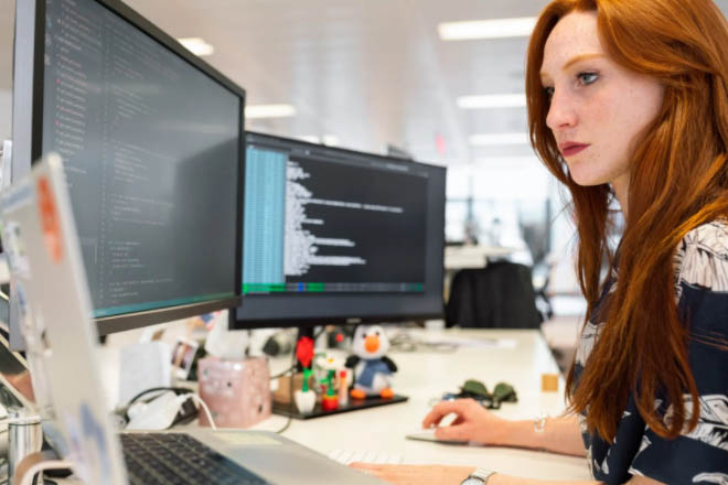 Web developer là một ngành nghề công việc có nhiều ưu thế trong thời đại công nghiệp số. Ảnh Internet